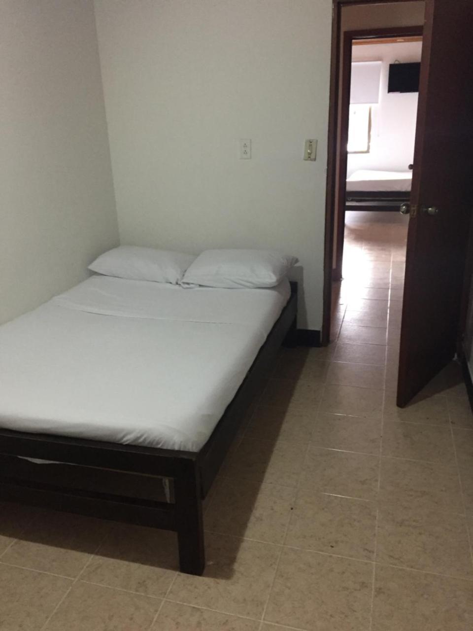 Hotel Y Balneario El Descanso 比亚维森西奥 外观 照片