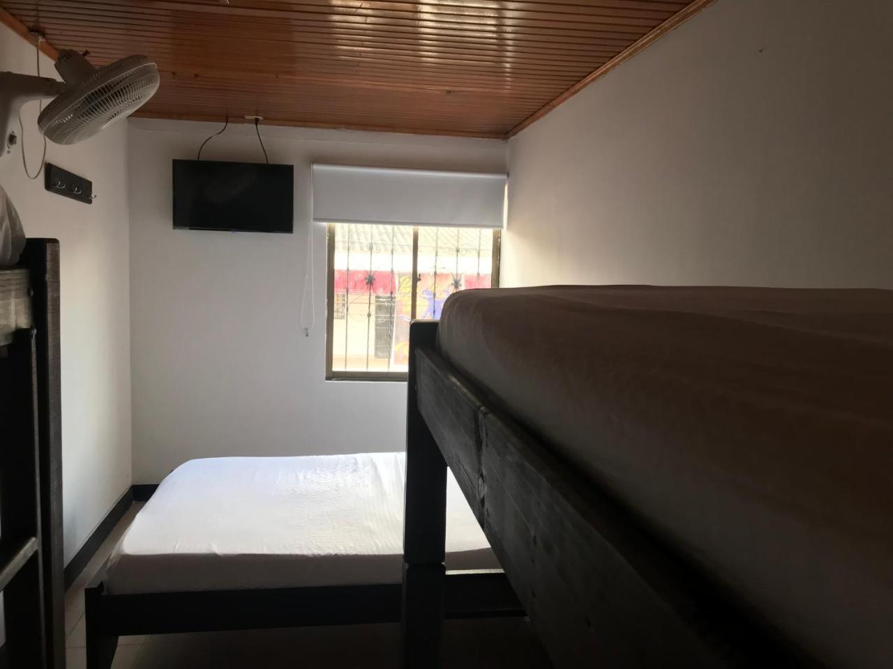 Hotel Y Balneario El Descanso 比亚维森西奥 外观 照片